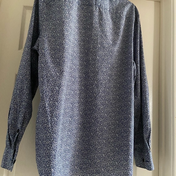 Perry Ellis Blue and White Floral Men’s Long Sleeved button down shirt size Lrg - Picture 2 of 7